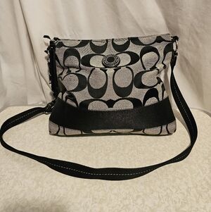 Coach signature Shoulder bag Black and Gray  Lg. Patterned Women's Bag